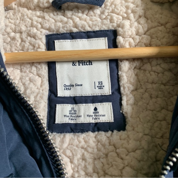 Abercrombie and Fitch Sherpa Trench Coat Jacket - Picture 2 of 5